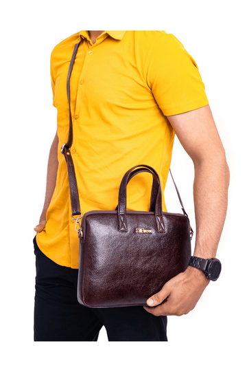 Handy Ipad Leather Sleeve.