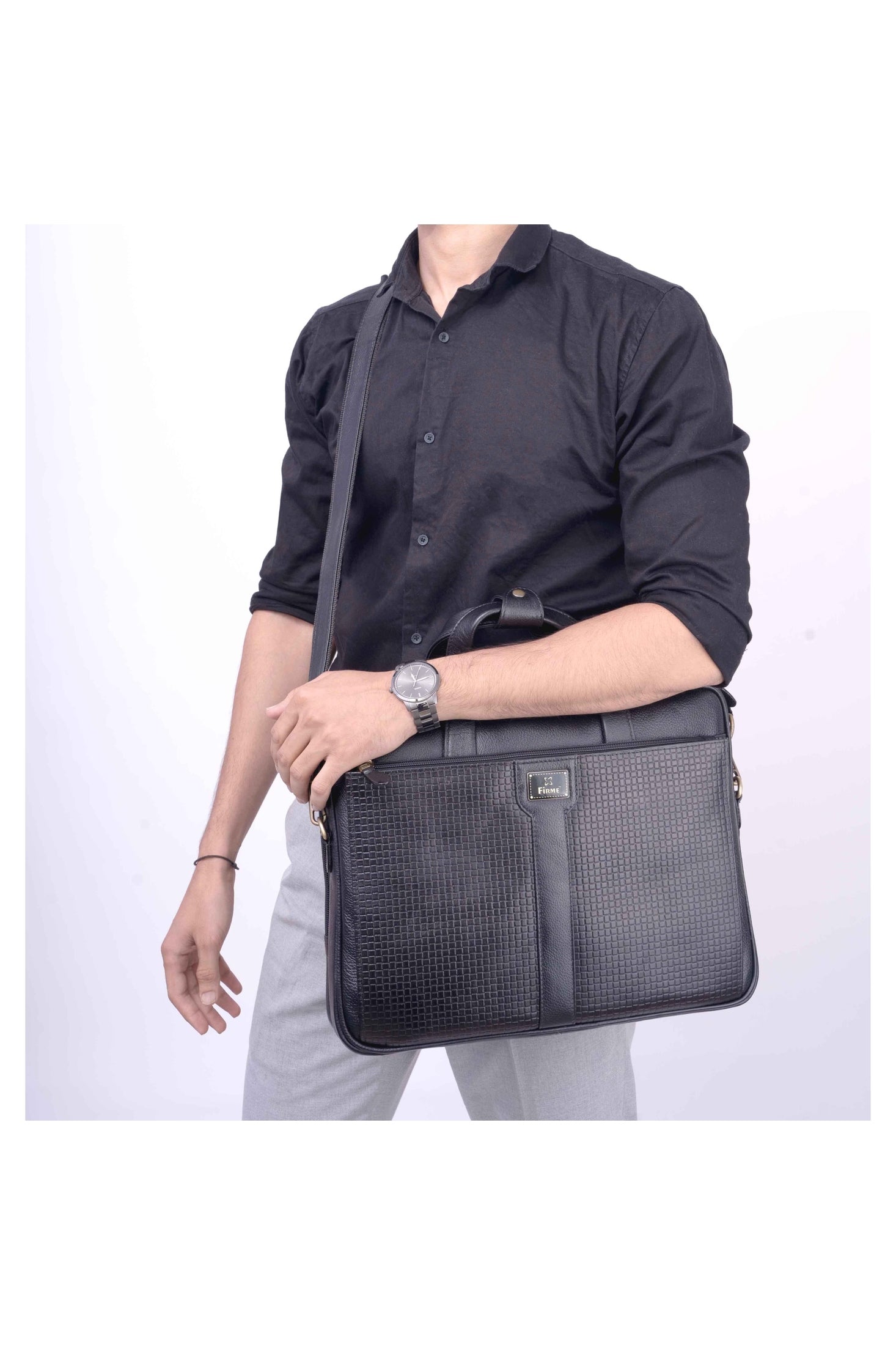 Aries – 1 Leather 15.6' Laptop Bag.