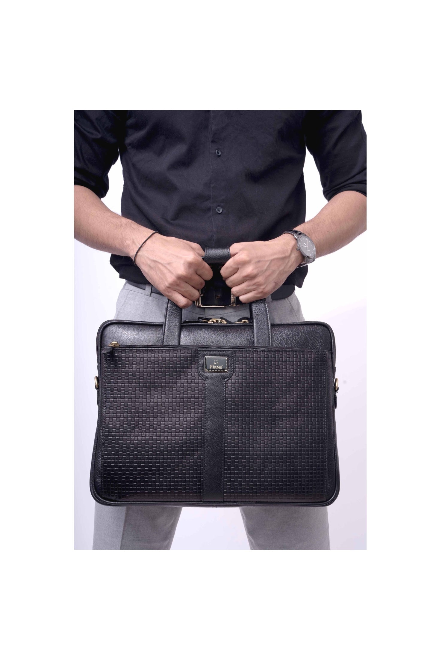Aries – 1 Leather 15.6' Laptop Bag.