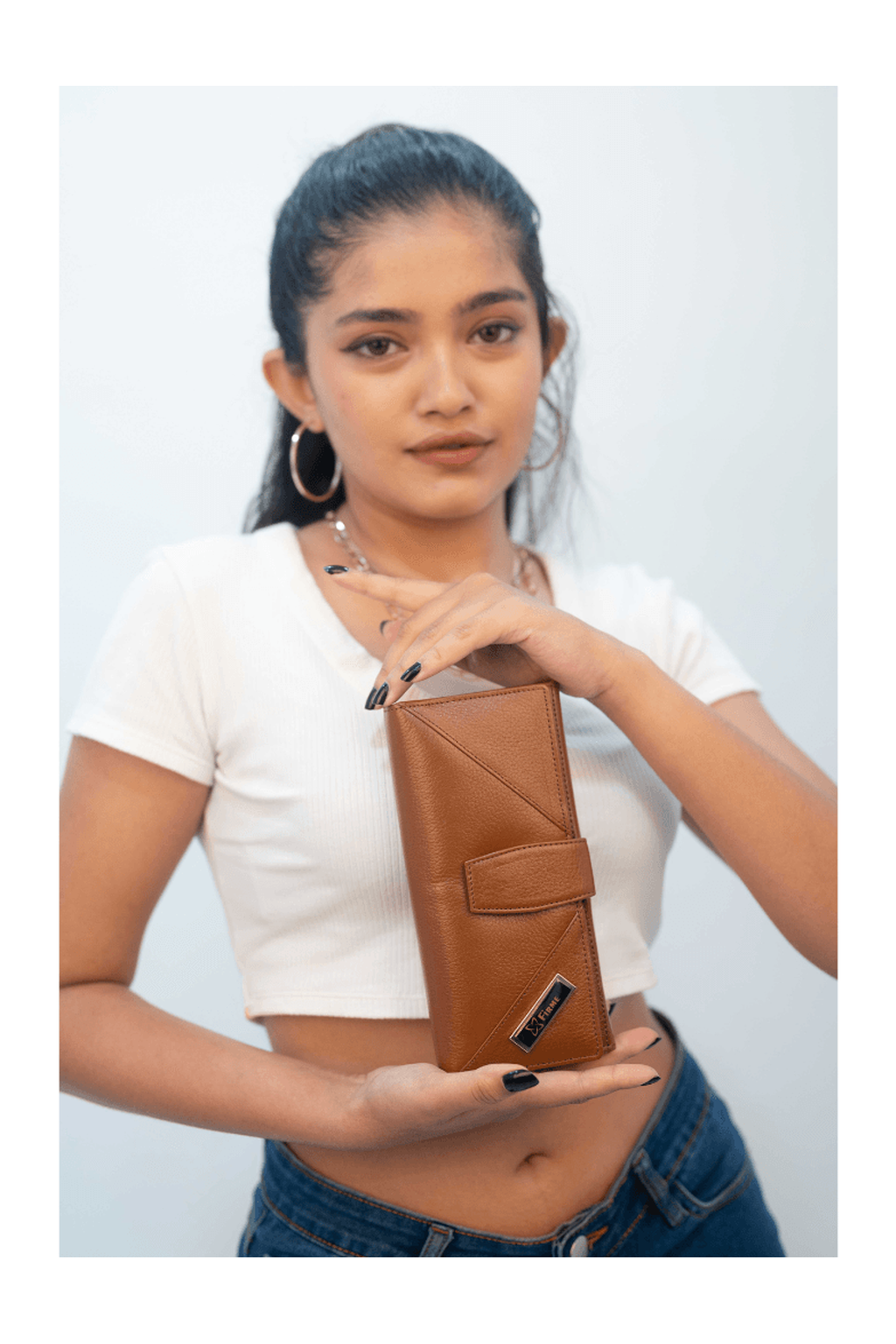 COUCH WOMENS LEATHER  CLUTCH - Firmebags