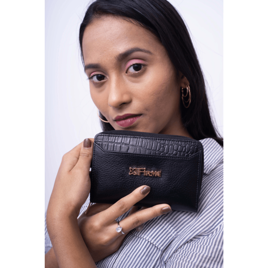 Hug Leather Women’s Clutch - Firmebags