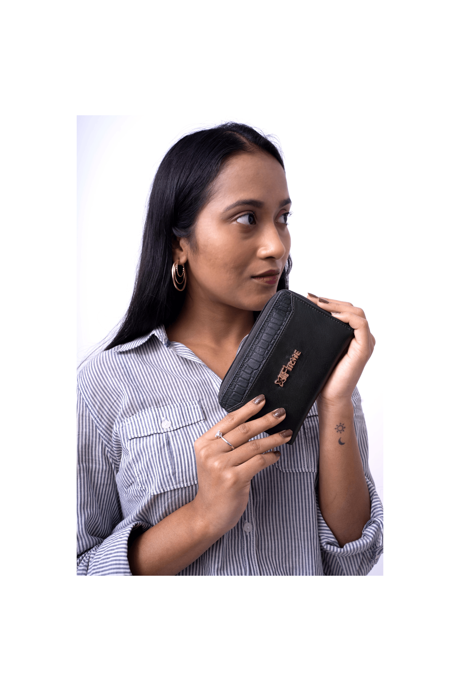 Hug Leather Women’s Clutch.