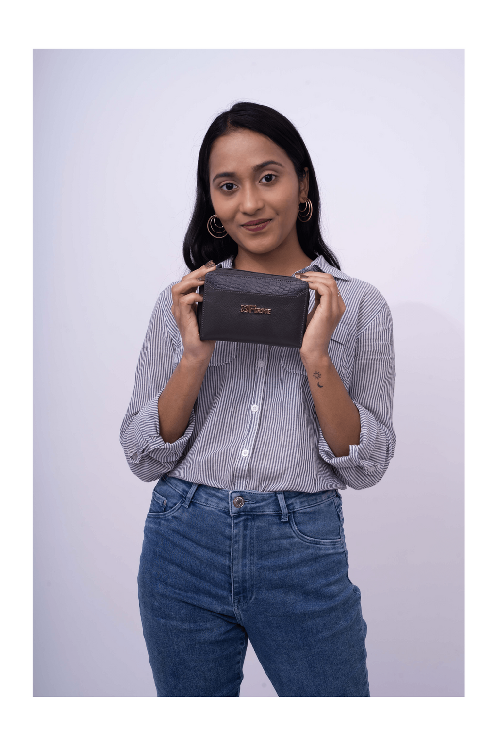 Hug Leather Women’s Clutch.