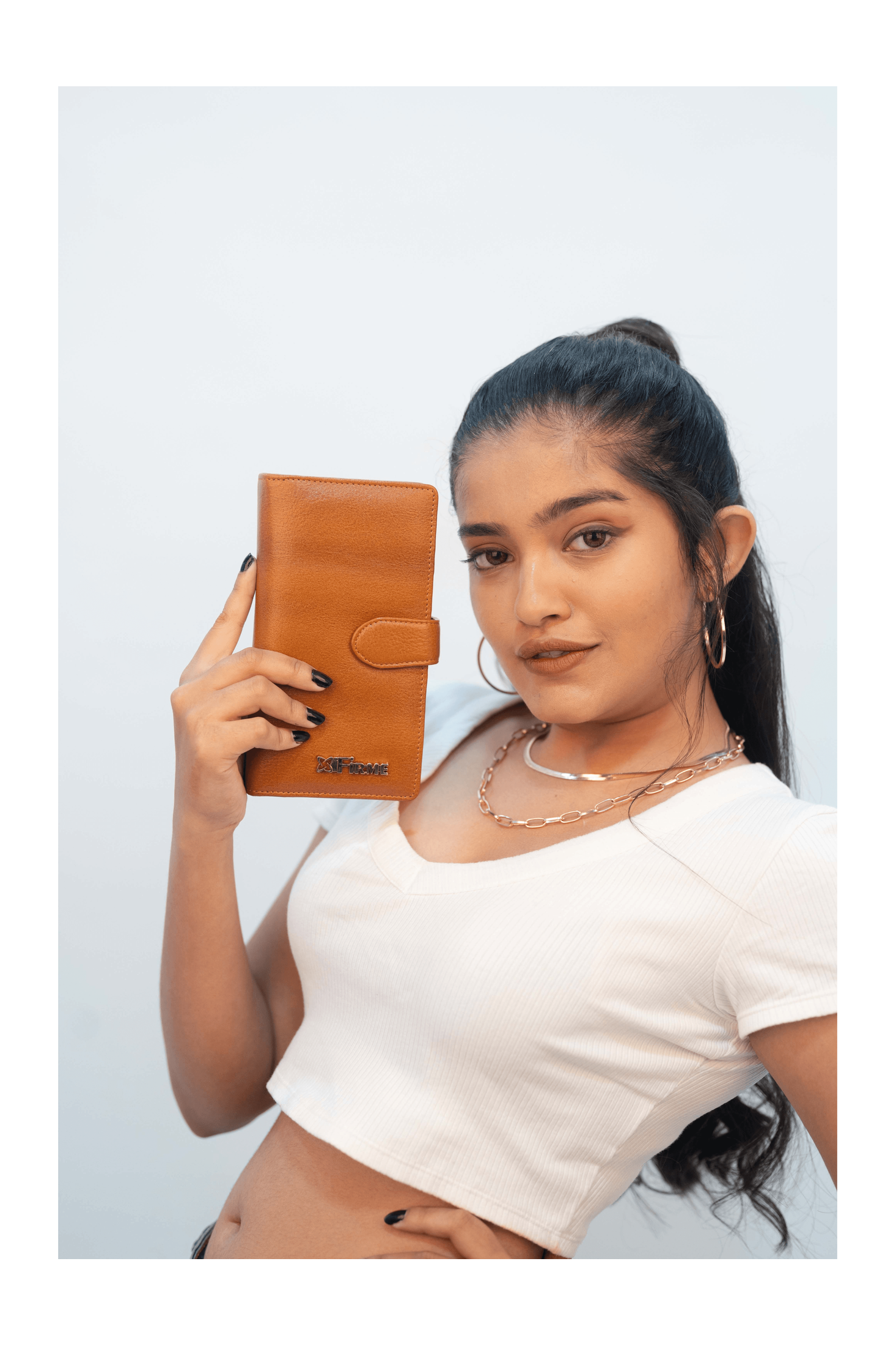 Snatch Leather Women’s Clutch - Firmebags