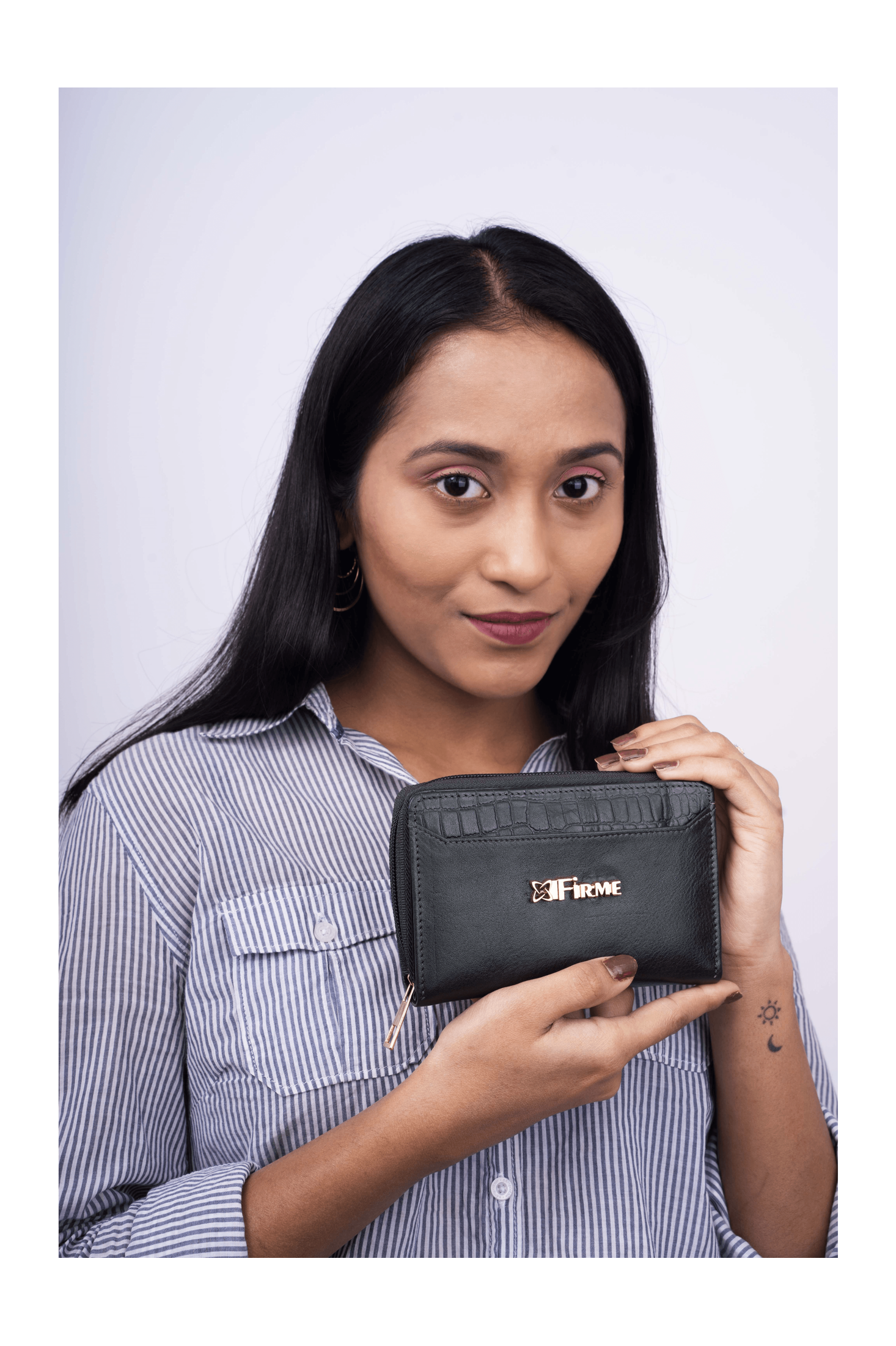 Hug Leather Women’s Clutch.