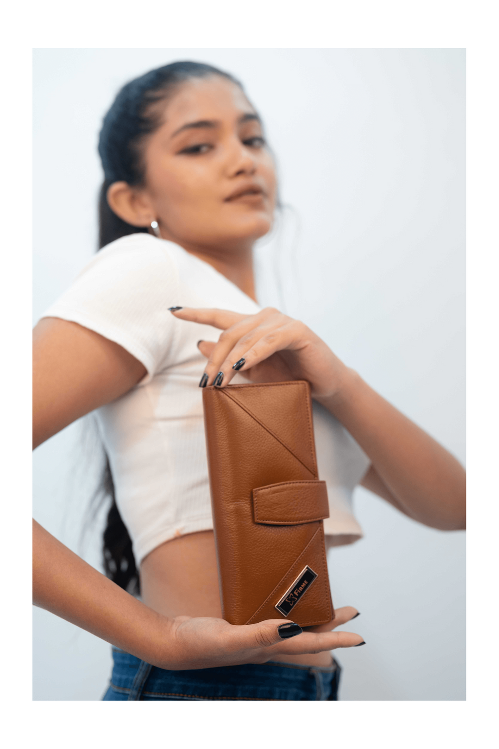 COUCH WOMENS LEATHER  CLUTCH - Firmebags