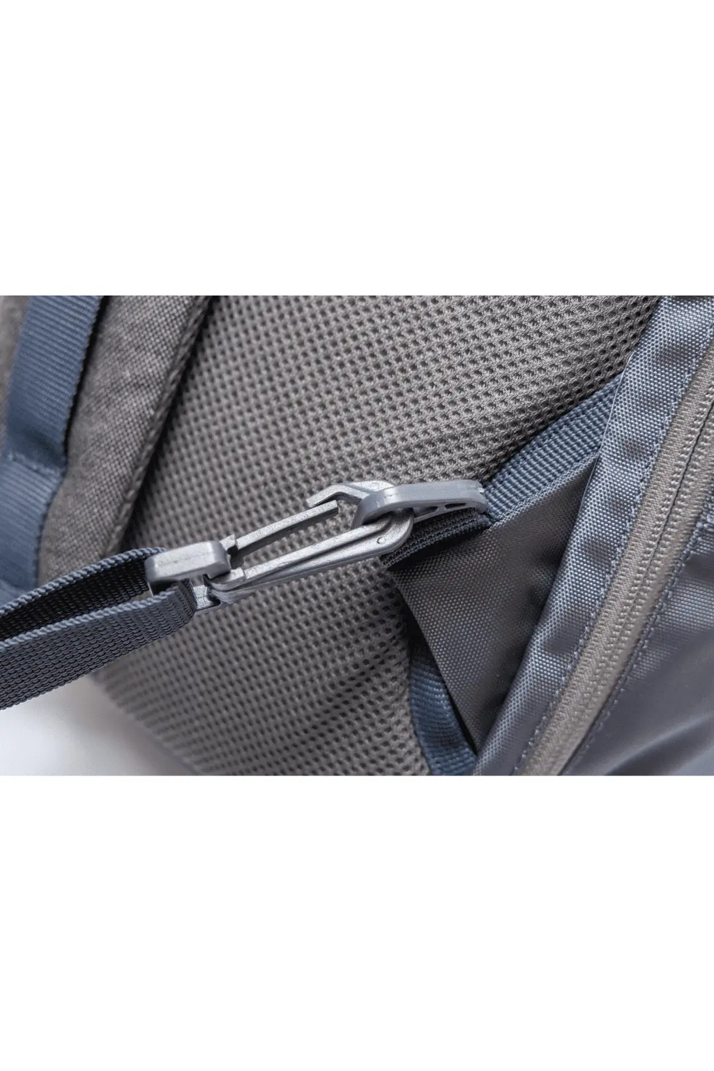 Alumi Travel Backpack for Men & Women 41L Expandable Clothing Pocket Firmebags