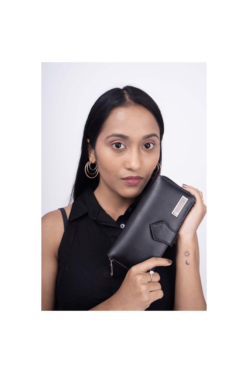 Grab Leather Women’s Clutch.