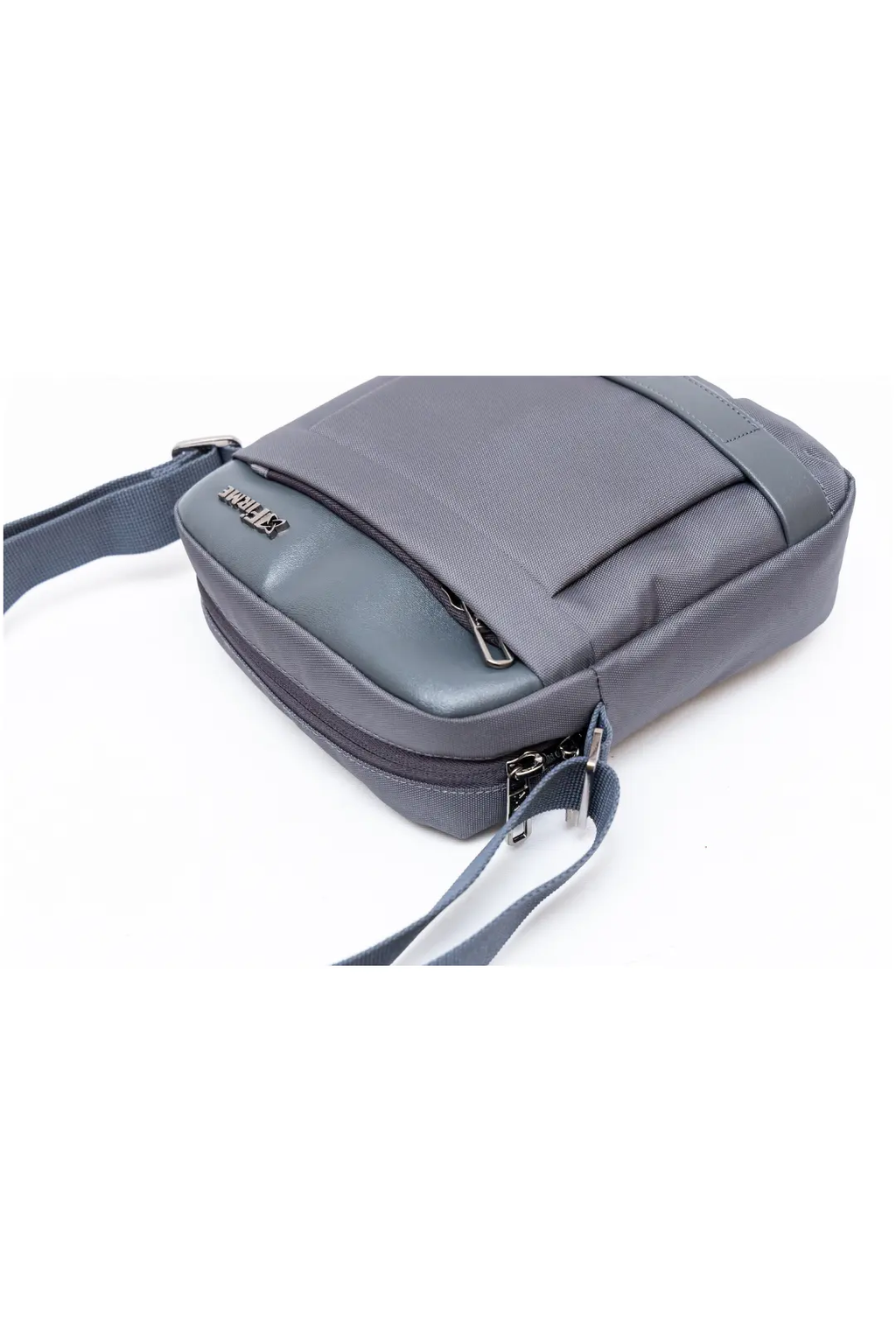 Pixel Small Slngle Pocket Sing Bag.