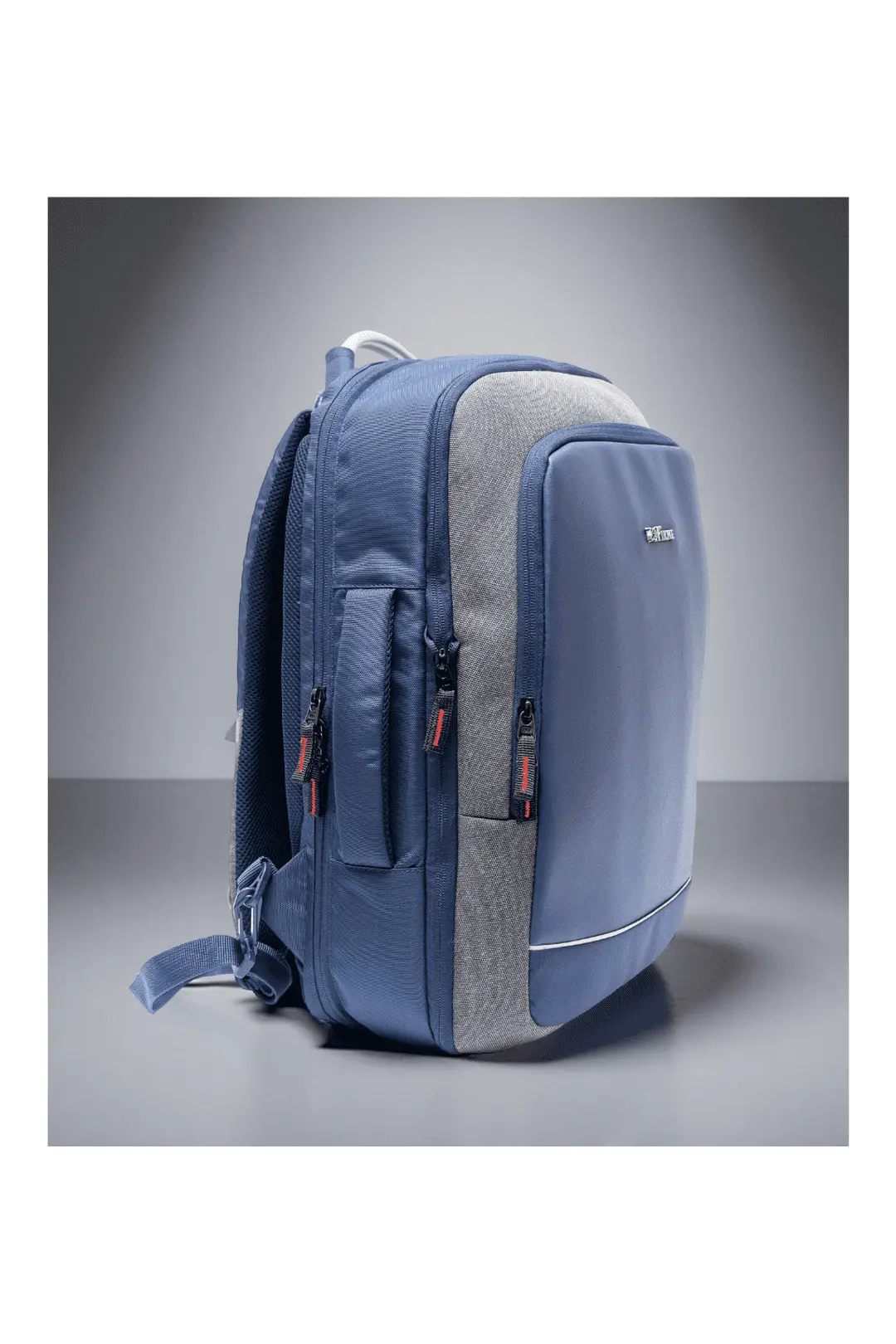 Alumi Travel Backpack for Men & Women 41L Expandable Clothing Pocket.